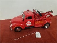 1953 CHEVY TOW TRUCK DIECAST