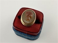 18K Gold Cameo Ring Size 6