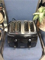 Four slice toaster