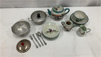 Children’s Vintage Tea Set and Kitchenware