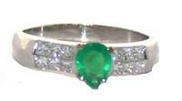 1.31 Ct Diamond & Emerald 3.5 Gram 18K Ring