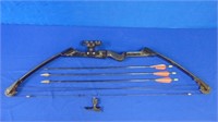 Daco Chinook Compound Bow With (3) Arrows