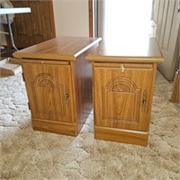 2 END TABLES