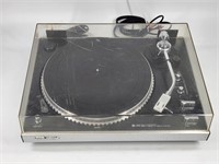 VINTAGE JVC QL-F4 TURNTABLE