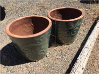 2 Medium Green Rustic Pots