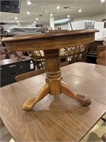 OAK SIDE TABLE