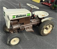 Bolens 800 Tractor, Repainted,