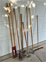 POST HOLE DIGGER, OTHER MISC YARD TOOLS