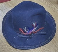 VINTAGE CHELTON WOOL FELT NAVY BLUE HAT