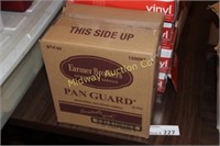 8 BOXES DISPOABLE GLOVES/ BOX OF PAN GUARD
