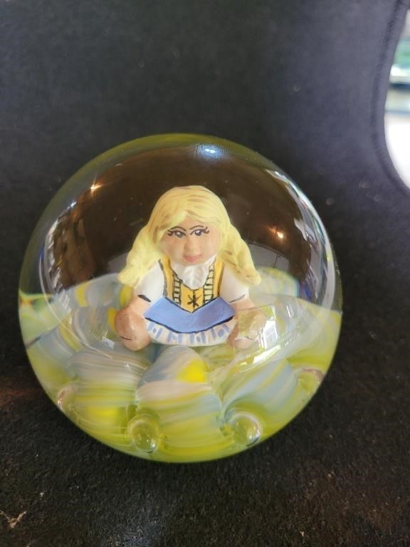 Hunting & Fishing, Vintage Toys, St. Clair Paperweights