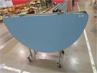 5" round folding cafeteria table on wheels