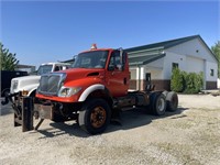 2004 IH Cab/Chassis
