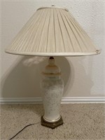 Vintage Ginger Jar Style Table Lamp w/ Shade
