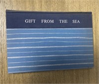 E2) Gifts from the Sea 1955 copyright ex library