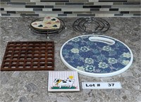 ASSORTED TRIVETS