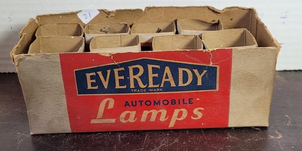 BOX OF EVEREADY AUTOMOBILE LAMPS BULBS