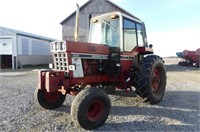 International 1086 Diesel Tractor