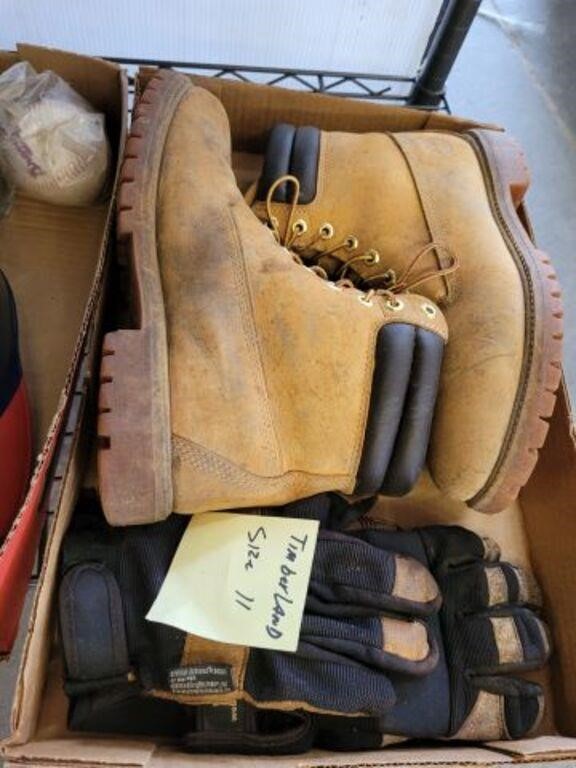 GLOVES, AND TIMBERLANDS SIZE 11