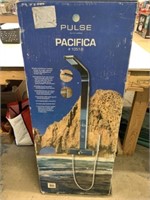 New Pulse Pacifica Shower Spa *Open Box