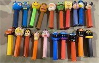 20 vintage Pez dispensers - characters and race