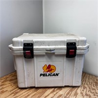 Pelican 45 Qt / 43L Cooler (Damaged Clasp)