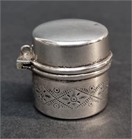 STERLING SILVER THREAD HOLDER