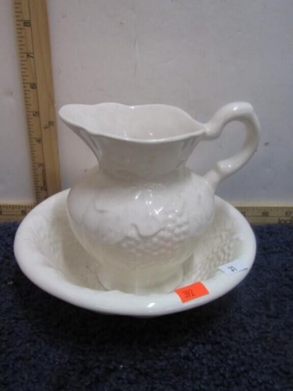 MINI WASH BOWL & PITCHER