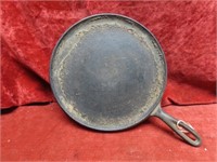 #9 Cast iron round griddle skillet pan.