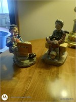 2 Vintage Figurines