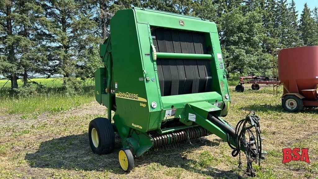 OFFSITE: JD 567 Silage Round Baler