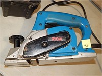 Ryobi Planer Model L12OV w/ Case 120V