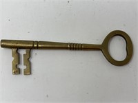 Large brass skeleton key