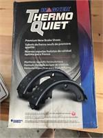 SET OF (4) WAGNER THERMO QUIET BRAKE SHOES