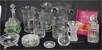 Quantity of vintage crystal & glass pieces