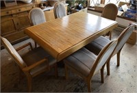 Solid Wood Table w/ 2 Leaves & 6 Chairs