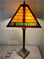 Tiffany style stain glass lamp. Very nice!