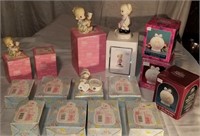 BIG LOT OF PRECIOUS MOMENTS FIGURINES IN BOXES