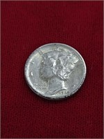 1945 US Dime Coin