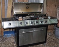 CHARBROIL CLASSIC GRILL W/TANK & COVER