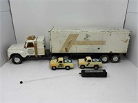 NAPA Semi Truck/Trailer, RC trucks, see photos
