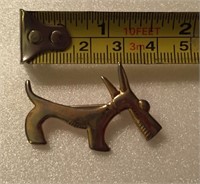 Dog clip pin