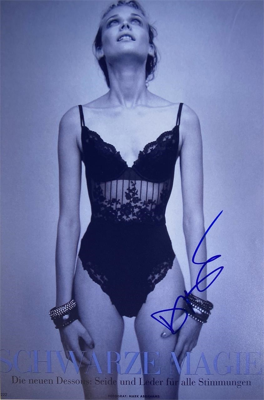 Autograph Signed COA Hollywood Sexy Actress Photo M