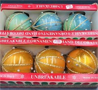 2 Boxes Of Made In Italy Vintage Christmas Balls