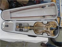 violin, 2 bows, case