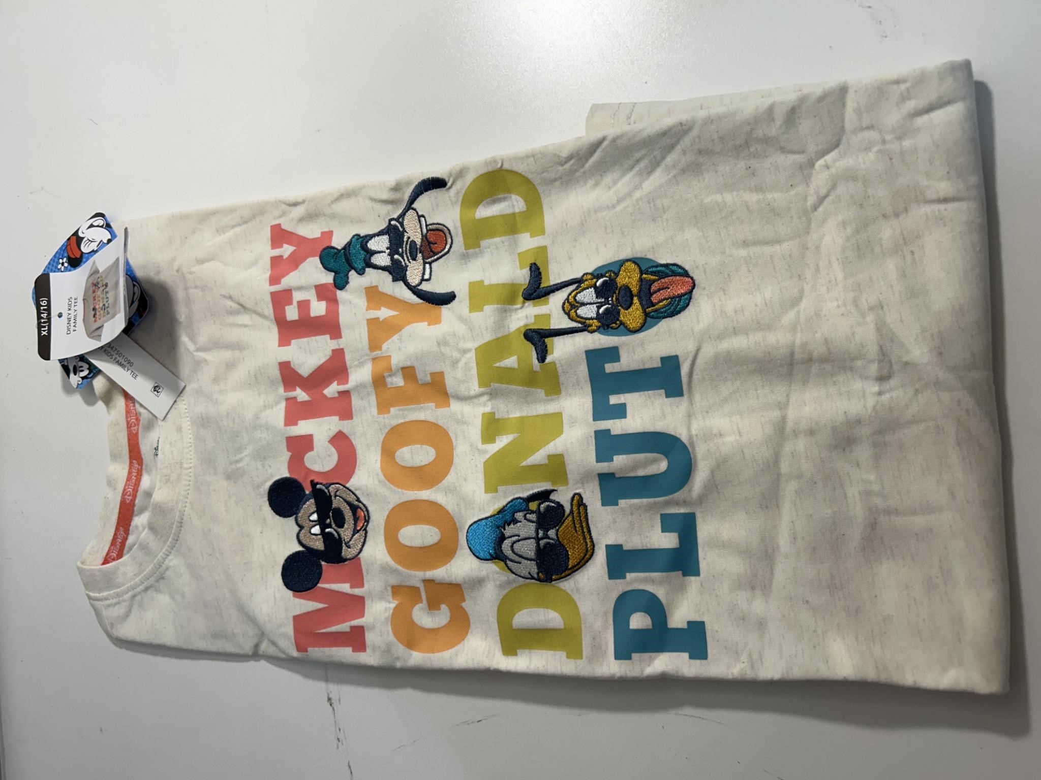 Mickey Goofy Donald Pluto Disney Tee Size XL/14/1