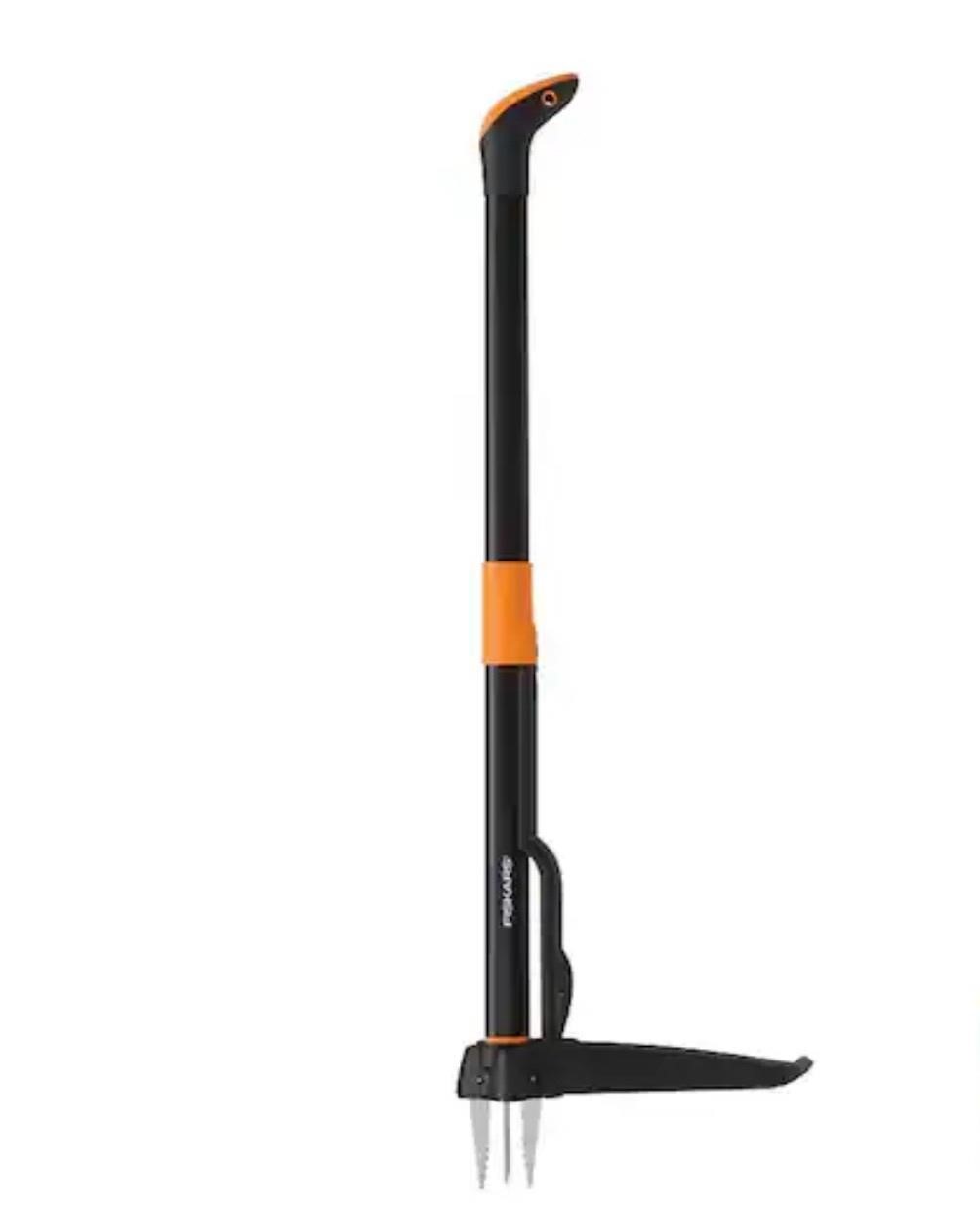 Fiskars 34in Stand up 4 Claw Garden Weeder