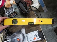 16" LEVEL WITH LASER (NEEDS BATTERY)  TOOL