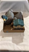 Duck statues, sugar container
