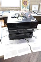 Onkyo CD and tape player receiver TX 8211
